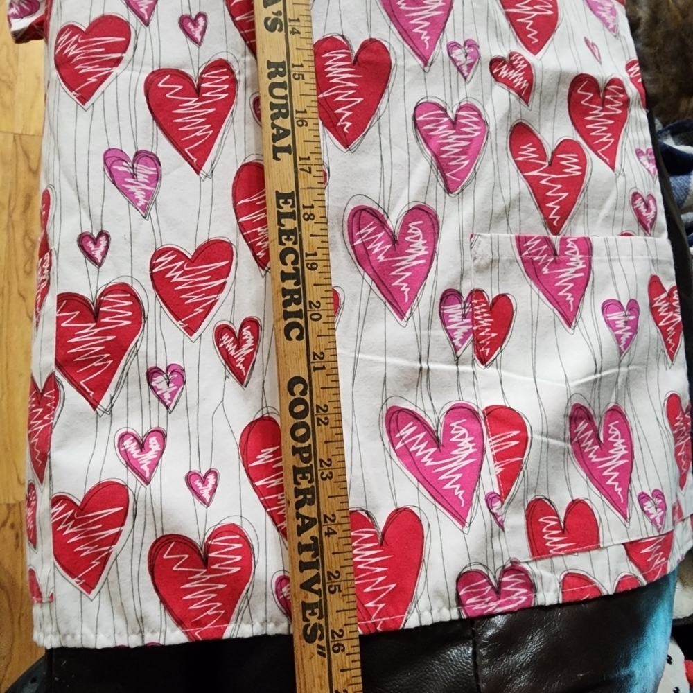 3-2-1 Scrub Tops Lot Women's Medium Hearts Butterflies Valentine's Day Nurse - Picture 5 of 16